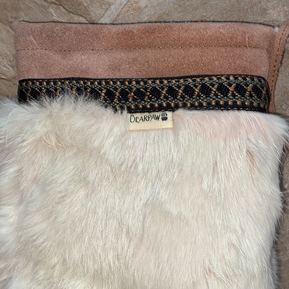 BEARPAW RABBIT FUR BOOTS😍😍😍😍😍😍 - Picture 2 of 5
